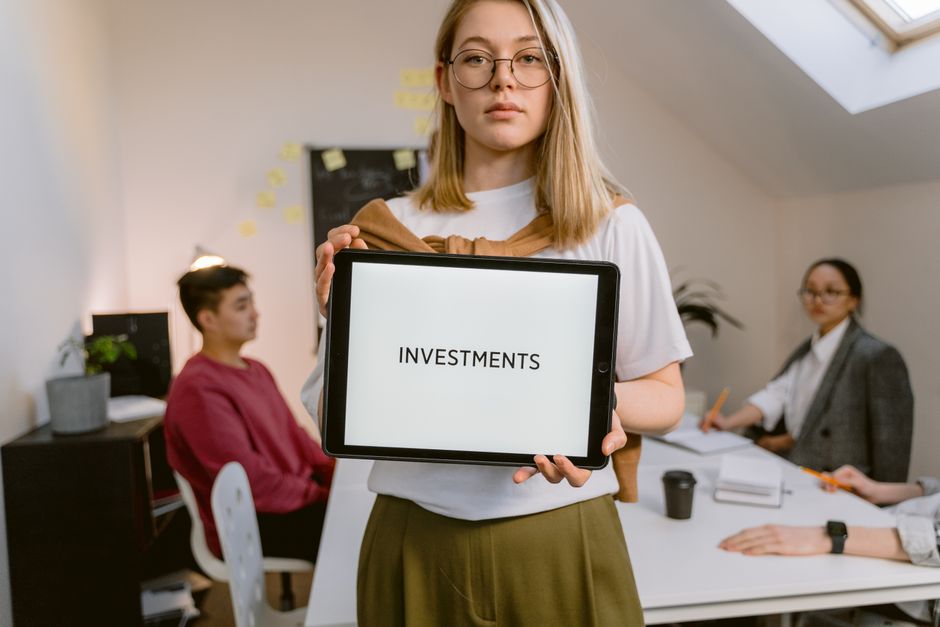 ide investasi jangka panjang di sektor bisnis