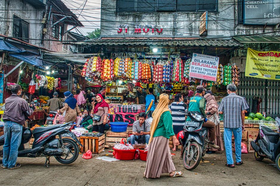perbandingan bisnis waralaba populer di indonesia